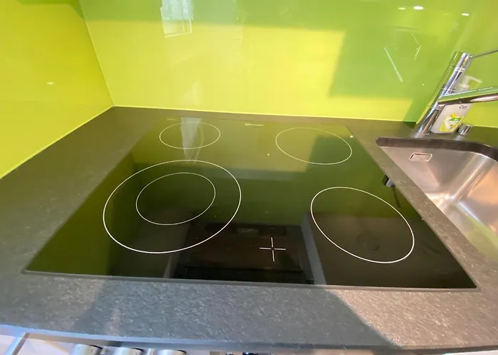 Adler 85 لوكباد