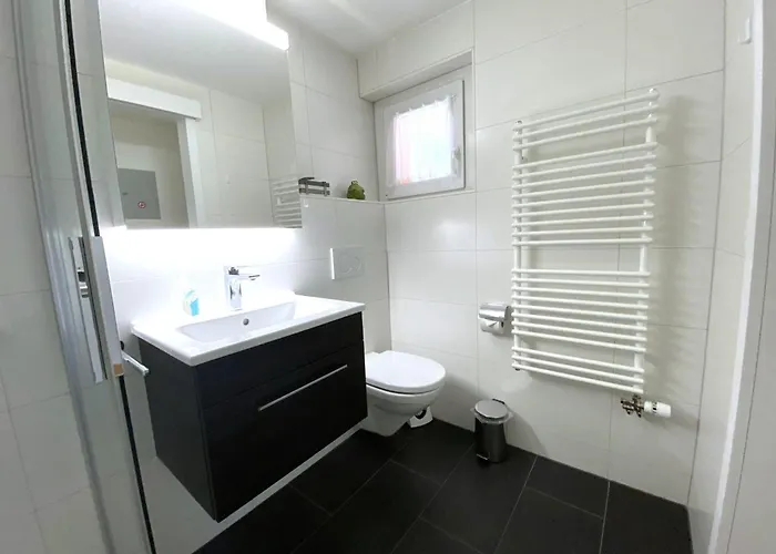 Adler 85 * لوكباد